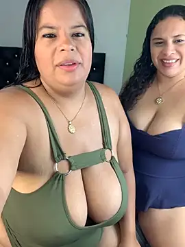 twocurvylatins online show from 06-20-26, 12:30