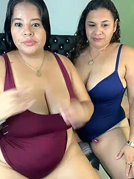 twocurvylatins online show from 08-01-26, 05:56