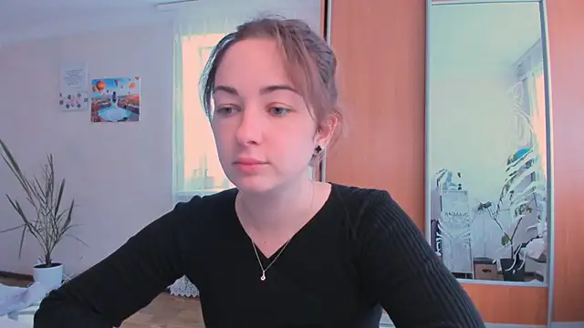 cClandesTina online show from 09-18-25, 11:01