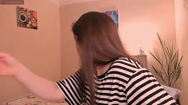 cClandesTina online show from 10-14-25, 03:57