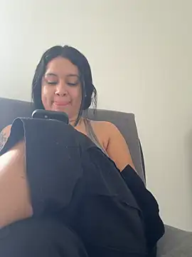 Snapshot of Pretty_Isadora chatting on 03-01-26, 08:00 Pretty Isadora online show from 03-01-26, 08:00