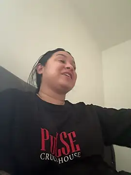 Snapshot of Pretty_Isadora chatting on 04-10-26, 09:08 Pretty Isadora online show from 04-10-26, 09:08