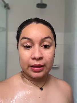 Snapshot of Pretty_Isadora chatting on 04-13-26, 07:19 Pretty Isadora online show from 04-13-26, 07:19