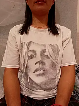 Snapshot of Asian_girl13 chatting on 03-08-26, 06:50 Asian girl13 online show from 03-08-26, 06:50