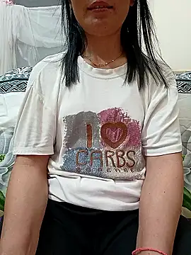 Snapshot of Asian_girl13 chatting on 04-05-26, 11:02 Asian girl13 online show from 04-05-26, 11:02