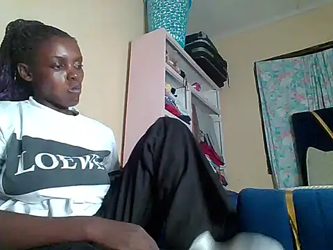 awino001 online show from 04-05-26, 10:18