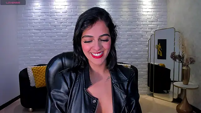Snapshot of VictoriaMilan_ chatting on 12-06-24, 08:29 VictoriaMilan online show from 12-06-24, 08:29
