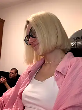 Sexy Sweets online show from 10-27-25, 04:44