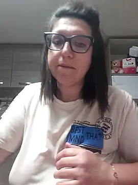 carolyne2023 online show from 05-12-26, 08:06