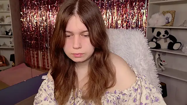 FioraMarmoris online show from 04-19-26, 05:18