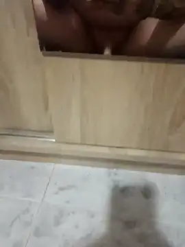 Snapshot of everyoneneeds chatting on 04-12-26, 11:32 everyoneneeds online show from 04-12-26, 11:32