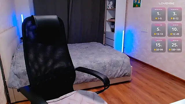 Blueberry-baby online show from 03-12-26, 07:31