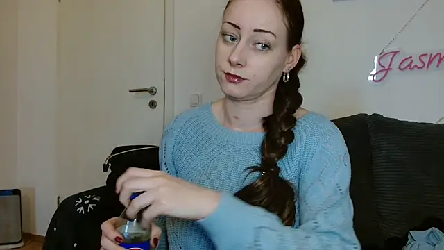 Jasmin-White online show from 03-06-26, 02:02