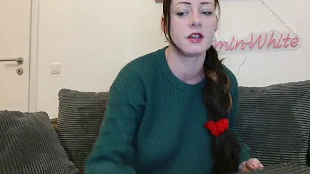 Jasmin-White online show from 04-19-26, 06:54