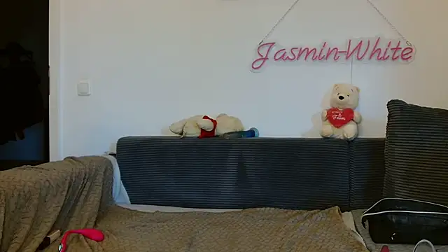 Jasmin-White online show from 07-08-26, 05:17