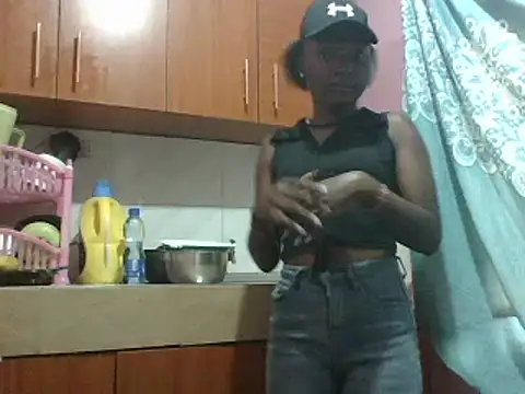 Snapshot of petite_12 chatting on 01-15-25, 03:07 petite 12 online show from 01-15-25, 03:07