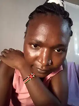 Snapshot of petite_12 chatting on 01-21-25, 11:35 petite 12 online show from 01-21-25, 11:35