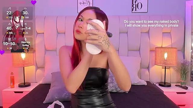 SkinnyFoxy online show from 04-07-26, 07:36