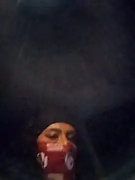 Snapshot of StaciGoodman chatting on 12-25-24, 01:31 StaciGoodman online show from 12-25-24, 01:31