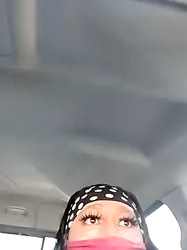 Snapshot of StaciGoodman chatting on 01-21-25, 10:08 StaciGoodman online show from 01-21-25, 10:08