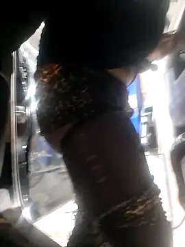 Snapshot of StaciGoodman chatting on 11-10-25, 08:57 StaciGoodman online show from 11-10-25, 08:57