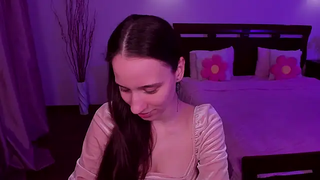 StaceySunny online show from 04-05-26, 05:21