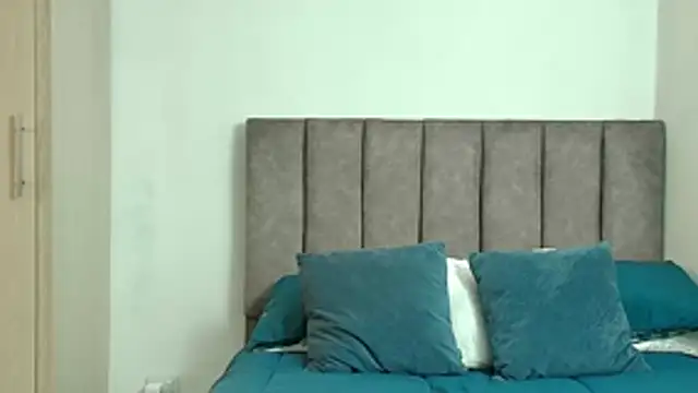 karina lewis  online show from 06-05-26, 05:14
