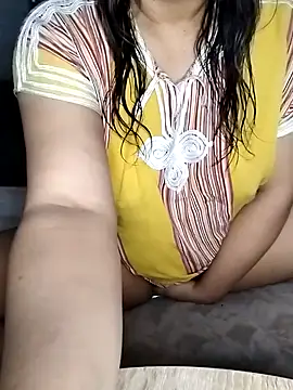 MarochienneAnissa online show from 04-03-26, 07:28