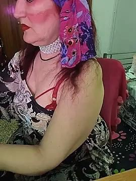 Snapshot of SabrinaXlovess chatting on 04-21-26, 04:12 SabrinaXlovess online show from 04-21-26, 04:12