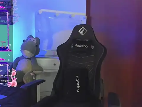 maika28 online show from 04-15-26, 01:29