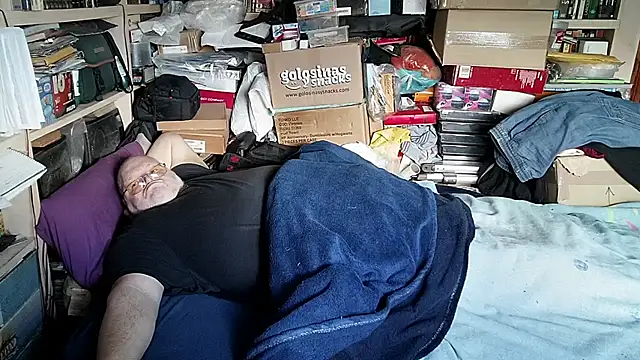 hadeszeuss2 online show from 02-08-26, 02:42