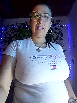 any mour online show from 04-16-26, 03:35