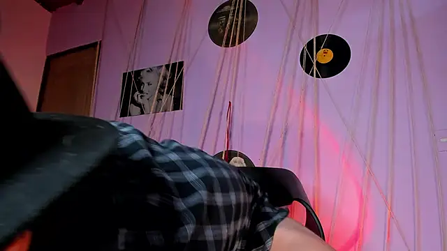 MrShaggy online show from 01-04-25, 01:21