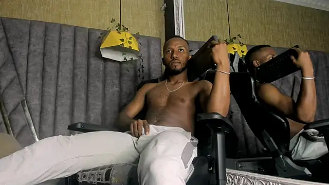 JamesParck online show from 03-25-26, 12:38