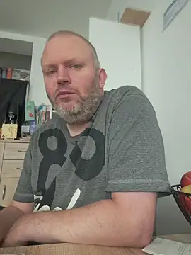 ShyBoy1982 online show from 06-03-26, 09:23