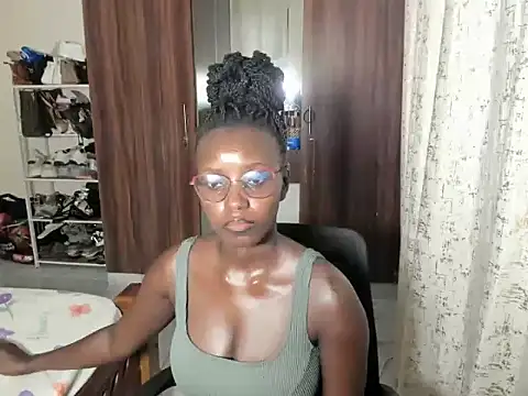 supa queen254 online show from 06-18-26, 03:51