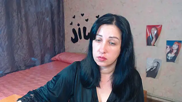 Snapshot of JillStevens chatting on 11-08-25, 04:56 JillStevens online show from 11-08-25, 04:56