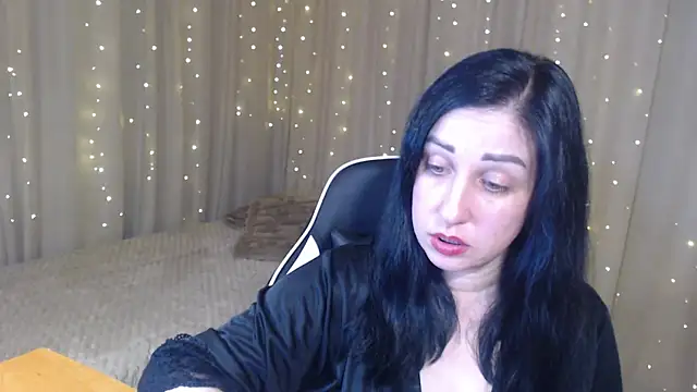 Snapshot of JillStevens chatting on 01-11-26, 01:16 JillStevens online show from 01-11-26, 01:16