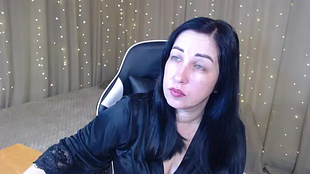 Snapshot of JillStevens chatting on 02-08-26, 05:11 JillStevens online show from 02-08-26, 05:11