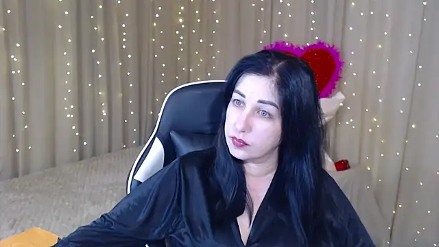 Snapshot of JillStevens chatting on 02-11-26, 04:17 JillStevens online show from 02-11-26, 04:17