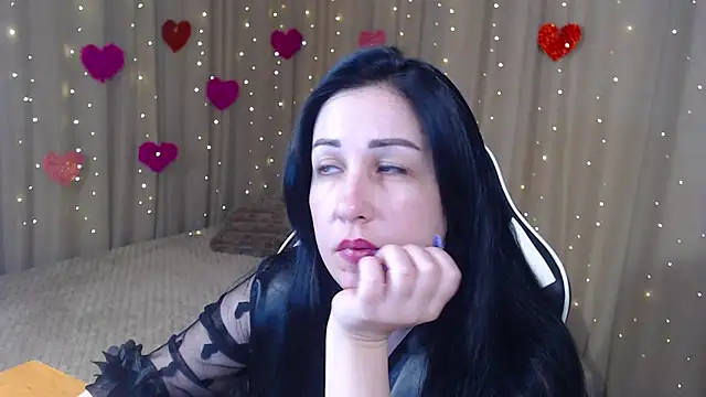 Snapshot of JillStevens chatting on 03-08-26, 03:32 JillStevens online show from 03-08-26, 03:32