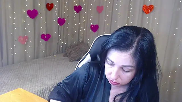 Snapshot of JillStevens chatting on 03-19-26, 04:11 JillStevens online show from 03-19-26, 04:11