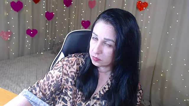 Snapshot of JillStevens chatting on 03-25-26, 07:09 JillStevens online show from 03-25-26, 07:09