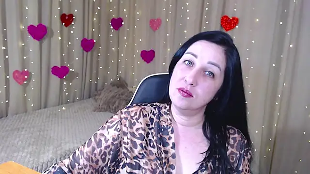 Snapshot of JillStevens chatting on 04-12-26, 05:51 JillStevens online show from 04-12-26, 05:51