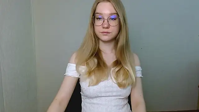 cindi hot online show from 03-22-26, 11:02