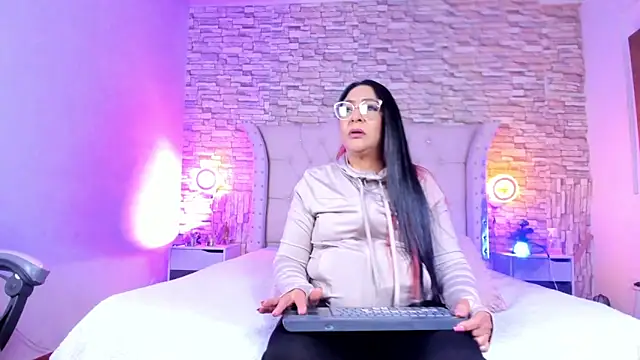 Gina Myers online show from 03-04-26, 11:49