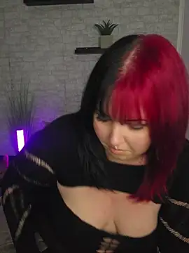 Snapshot of -BonnieBlack- chatting on 06-19-26, 09:18 -BonnieBlack- online show from 06-19-26, 09:18