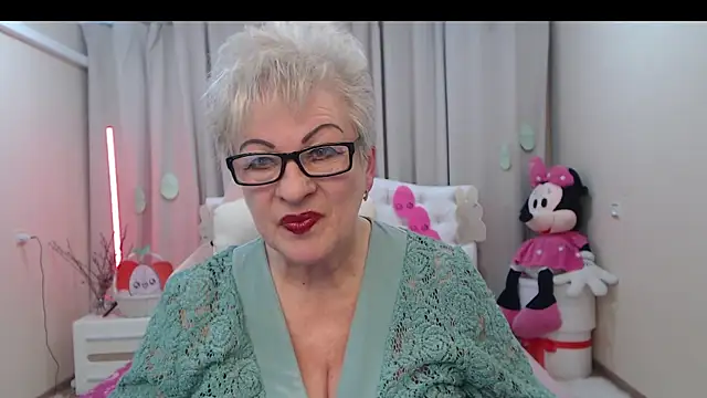 KayleSmoll online show from 04-14-26, 06:58