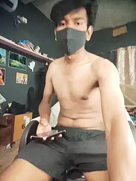 richardjames95 online show from 04-23-26, 07:16