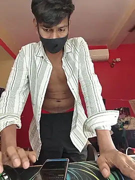 richardjames95 online show from 07-06-26, 07:49